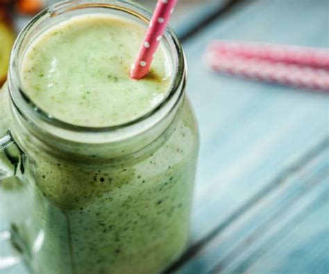 9 Reasons Why You Need to Drink a Sea Moss Smoothie Everyday - Smooth ...