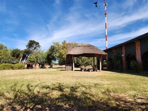 POSTMASBURG INN - Prices & Hotel Reviews (South Africa)