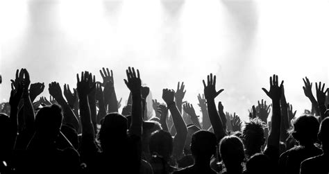 Concert Crowd Wallpaper - WallpaperSafari