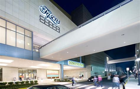 Tysons Corner Center - Super regional mall in Arlington, Virginia, USA - Malls.Com