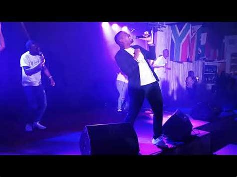 Sbu Noah live Singing Hallelujah Nkateko - YouTube