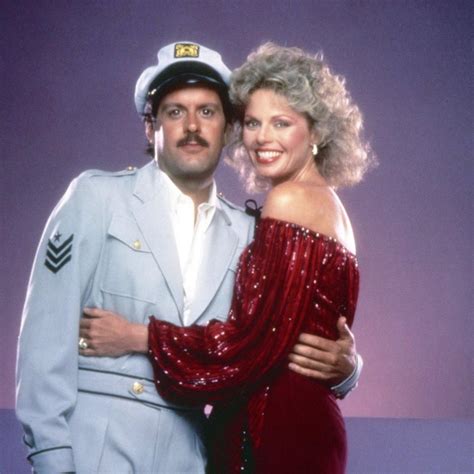 LOVE WILL KEEP US TOGETHER - Captain and Tennille - LETRAS.COM