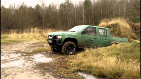 Nissan Pickup Off Road - YouTube