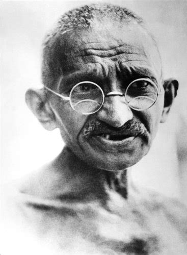 The Club of Compulsive Readers: Great Soul: Mahatma Gandhi and His ...