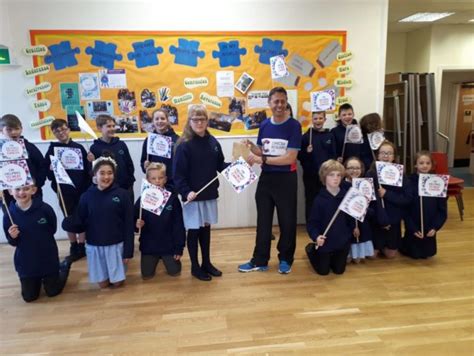 Brent Knoll School pupils raise over £330 for local London Marathon ...