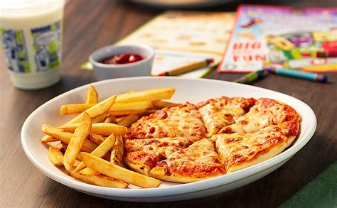 Kids Pizza | Lunch & Dinner Menu | Olive Garden Italian Restaurant