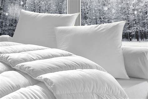 15 Tog Winter Duvet & 4 Pillows Set - in 4 Sizes! - Wowcher