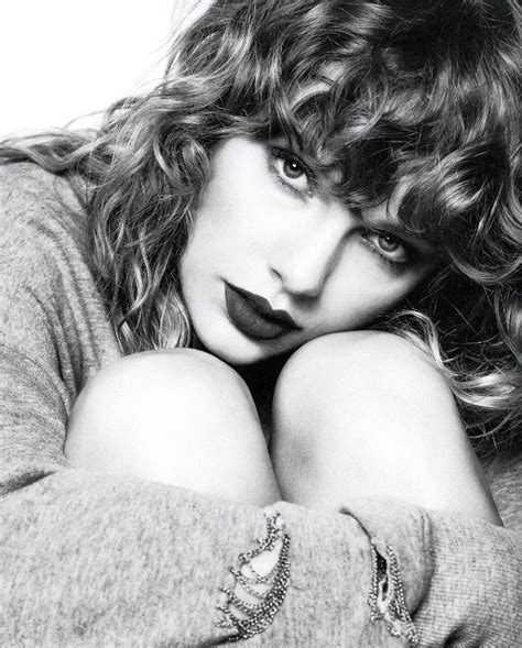 Taylor Swift Reputation Photoshoot | Taylor swift repuation, Taylor swift photoshoot, Taylor swift