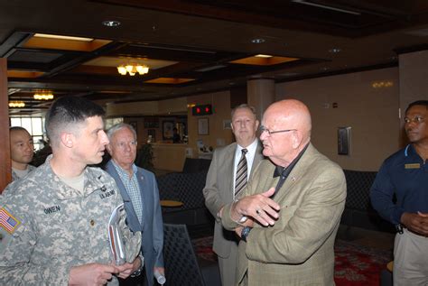 Former Army Chief of Staff, Gen. Gordon Sullivan, visits Humphreys ...