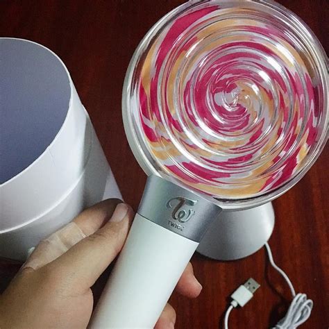 TWICE Announces New Light Stick Design Called "CANDYBONG Z"