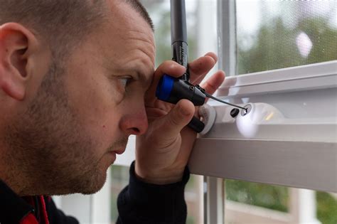 DON’T FORGET YOUR WINDOWS - Frontline Locksmiths