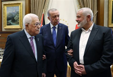 Mahmoud Abbas, Palestinian factions in Egypt for discussions | Daily Sabah