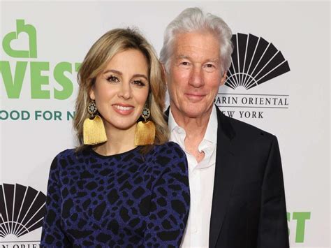 Richard Gere and Wife Alejandra Silva Share Tropical Holiday Greetings in Rare Photo with Their Sons