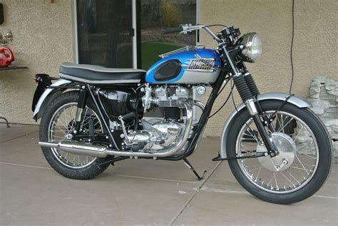 Restored Triumph Bonneville - 1965 Photographs at Classic Bikes Restored |Bikes Restored