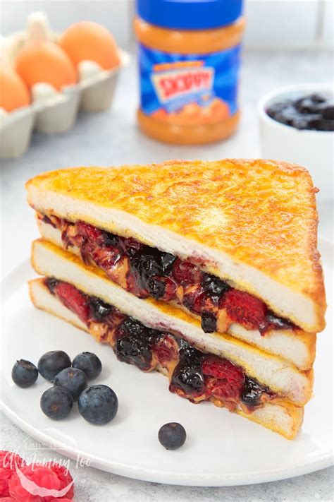 French Toast peanut butter and jelly sandwich recipe - A Mummy Too