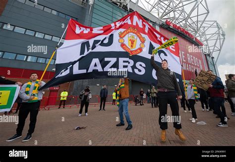 Manchester United fans protest outside Old Trafford Stock Photo - Alamy