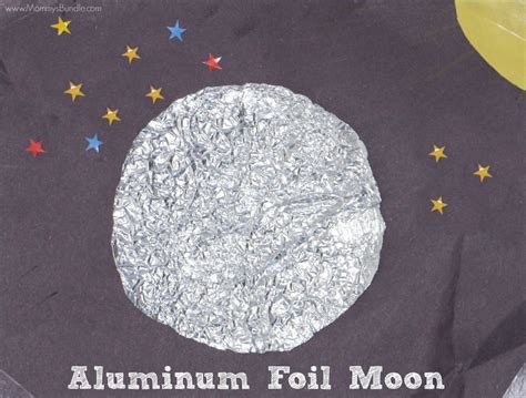 Aluminum Foil Moon Sensory Craft - Mommy's Bundle