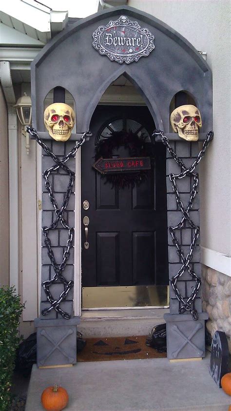 Halloween Haunted House Decorations