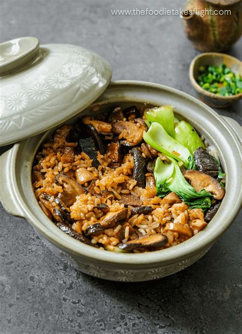 Hong Kong-Style Vegan Clay Pot Rice - The Foodie Takes Flight