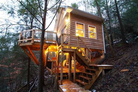 21 Airbnb Treehouse Vacation Rentals for a Storybook Adventure