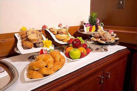 Continental Breakfast Ideas for Events That Start Early | Breakfast ...