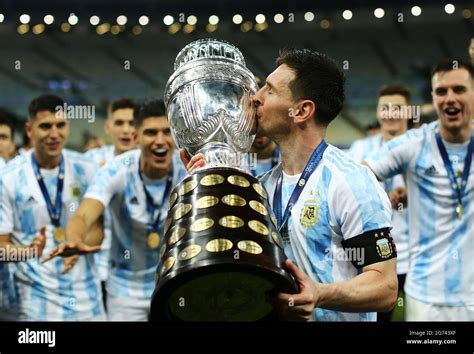 Messi copa america trophy 2021 hi-res stock photography and images - Alamy