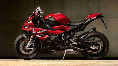 2023 BMW S1000RR in Red wallpaper | IAMABIKER - Everything Motorcycle!