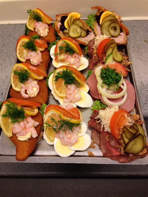 Beautiful danish "smørrebrød" : r/FoodPorn