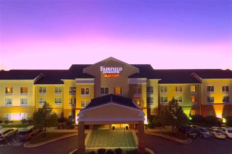 Fairfield Inn & Suites by Marriott- Tourist Class Winchester, VA Hotels ...