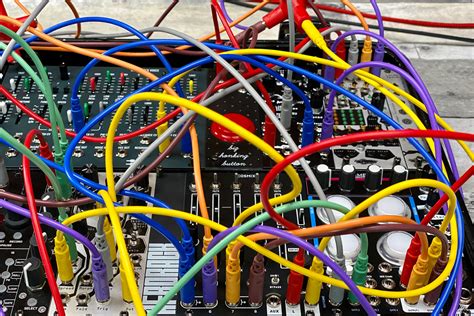 Beginner's Guide to Modular Synth - Featuring Noise Engineering | Hosa