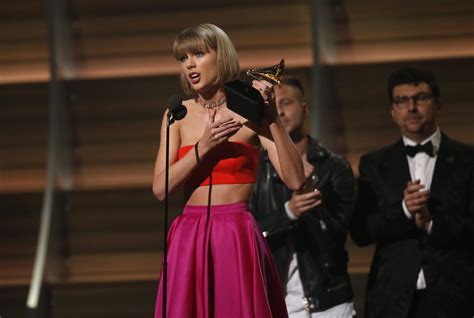 Taylor Swift Takes Dig at Kanye West During Grammy Acceptance Speech ...