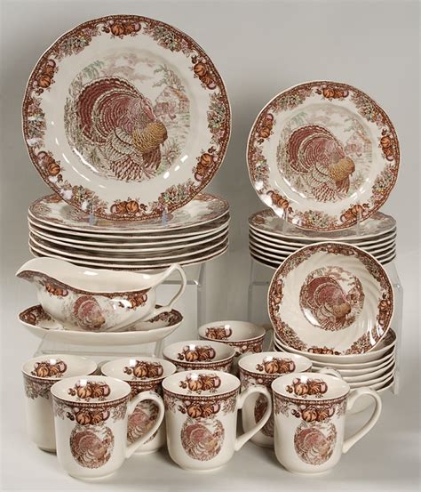 Pretty Thanksgiving Dinnerware Sets – HomesFeed