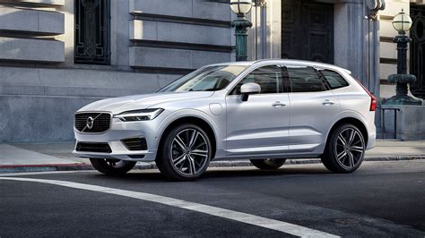 Plug-in hybrid Volvo XC60 T8 flagship SUV provides outstanding value ...