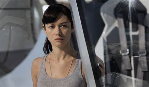 'Oblivion' Star Olga Kurylenko is No Stranger to Action Genre - Front Row Features