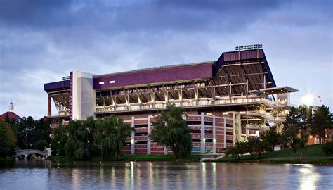 Bridgeforth StadiumJames Madison University | Moseley Architects