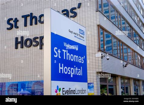 St Thomas' Hospital, London Stock Photo - Alamy