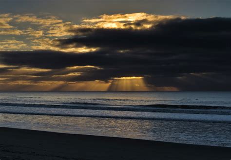 Sunrise over the Pacific Ocean | After looking west at the l… | Flickr