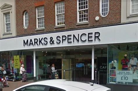 M&S opening times on Christmas Eve 2021: Marks and Spencer opening hours on December 24 ...