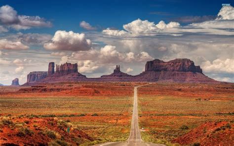 Monument Valley Tours: Best Guided Excursions, Safaris and Horseback Tours