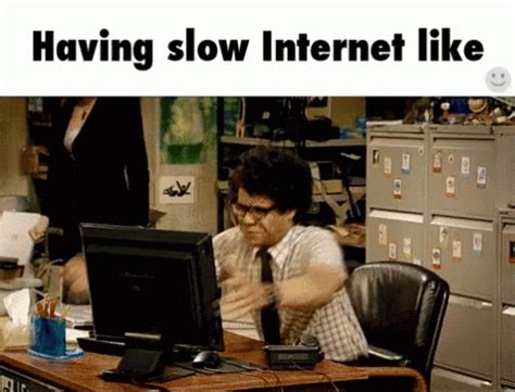 Having Slow Internet Like - Slow GIF - The IT Crowd Richard Ayoade Maurice Moss - GIF-ləri kəşf ...