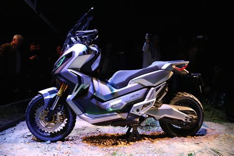 Honda X-ADV Scooter/Motorcycle Hybrid Confirmed For 2017