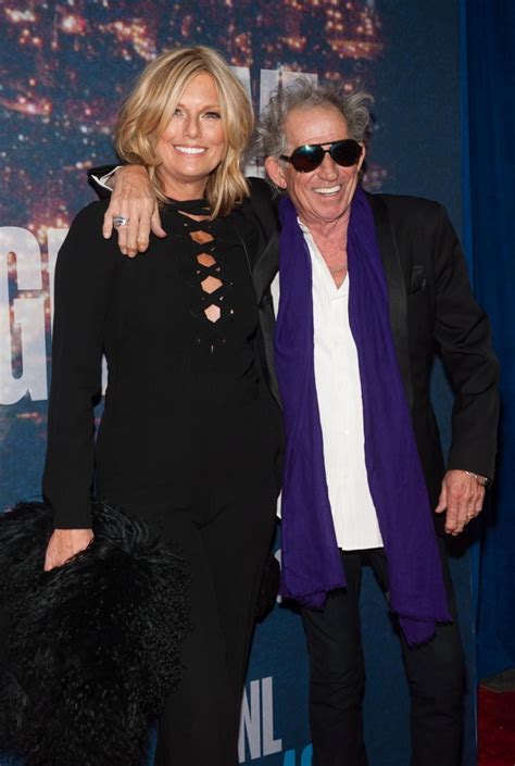 Keith Richards (r.) and Patti Hansen attend the SNL 40th Anniversary ...