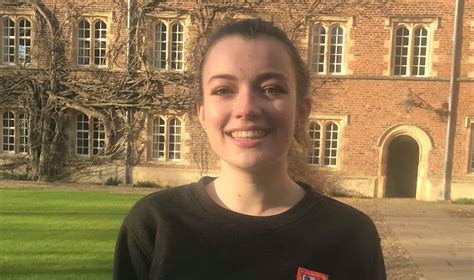 How I got into Cambridge – students head home to share tips with school ...