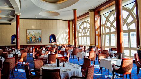 What Are Specialty Restaurants On Cruise Ships?