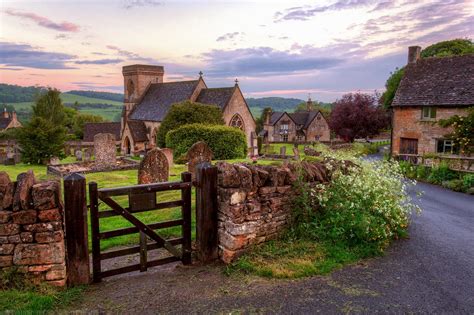 Snowshill | Cotswolds england, Cotswolds, English country cottages