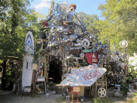 Cathedral of Junk | Vince Hannemann's backyard folk art envi… | Flickr