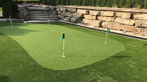 Backyard Artificial Golf Greens Toronto | Design Turf, Truest & Softest feel