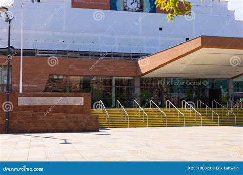 Manchester Central Station- MANCHESTER, UK - AUGUST 15, 2022 Editorial ...