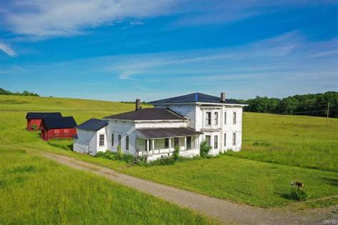 1888 Italianate in Mannsville, NY - Old House Dreams