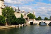 Free Stock photo of River Seine | Photoeverywhere